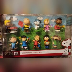 Peanuts Collector's Figure Set